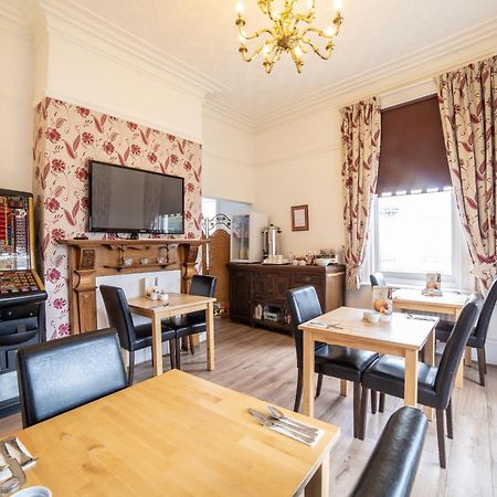 The Douglas Hotel Hartlepool Extérieur photo